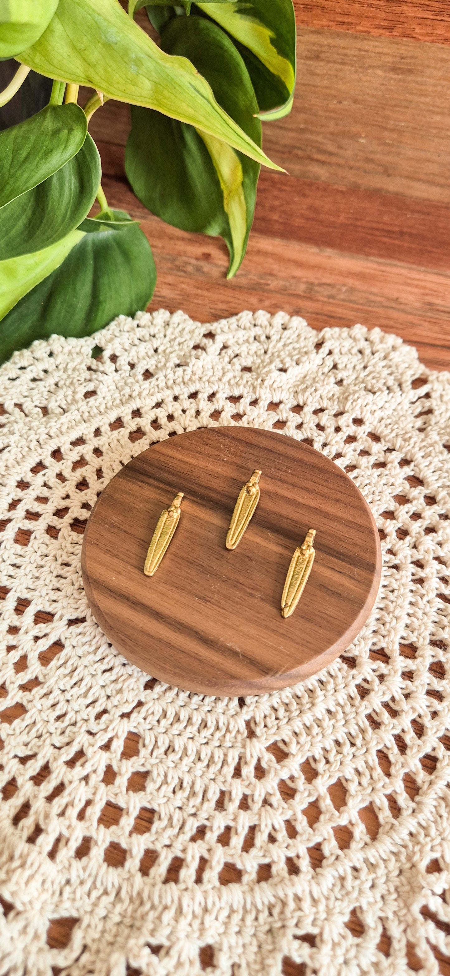 Aeris Charm - Raw Brass Charms – Jewellery Making Supplies (Macramé & Beading)