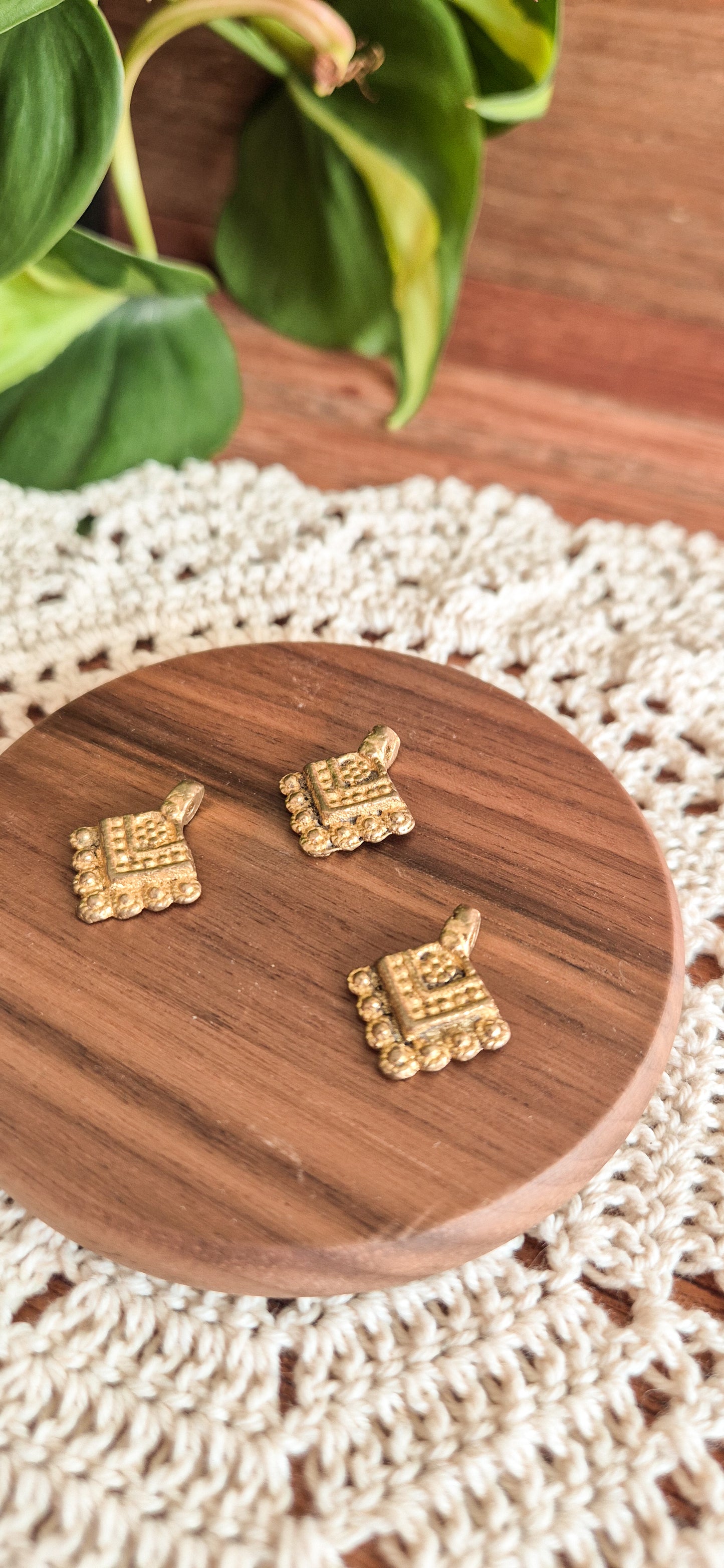 Zera Charm - Raw Brass Charms – Jewellery Making Supplies (Macramé & Beading)