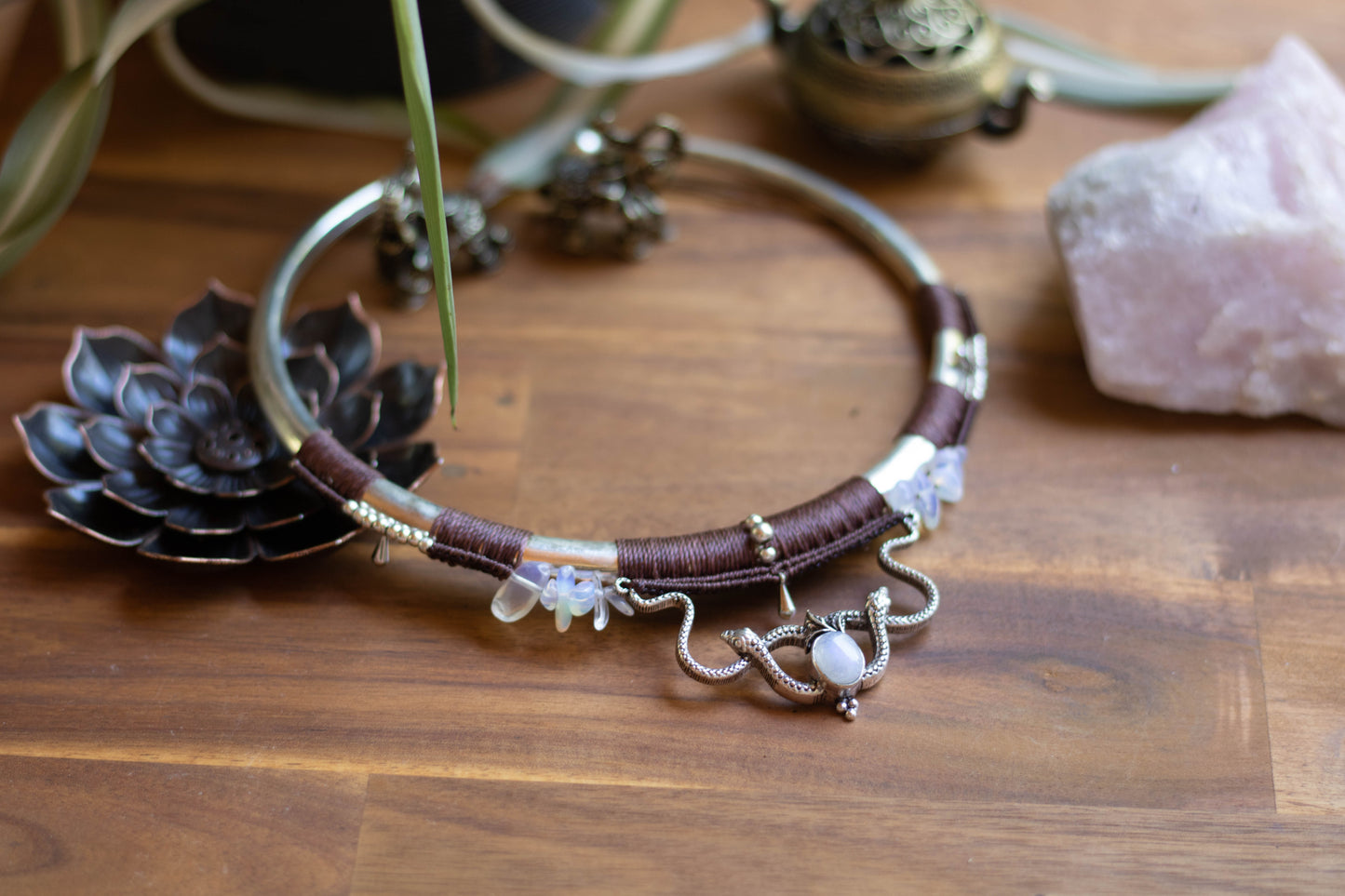 Aphrodite - Torque choker with stone chip and snake charm