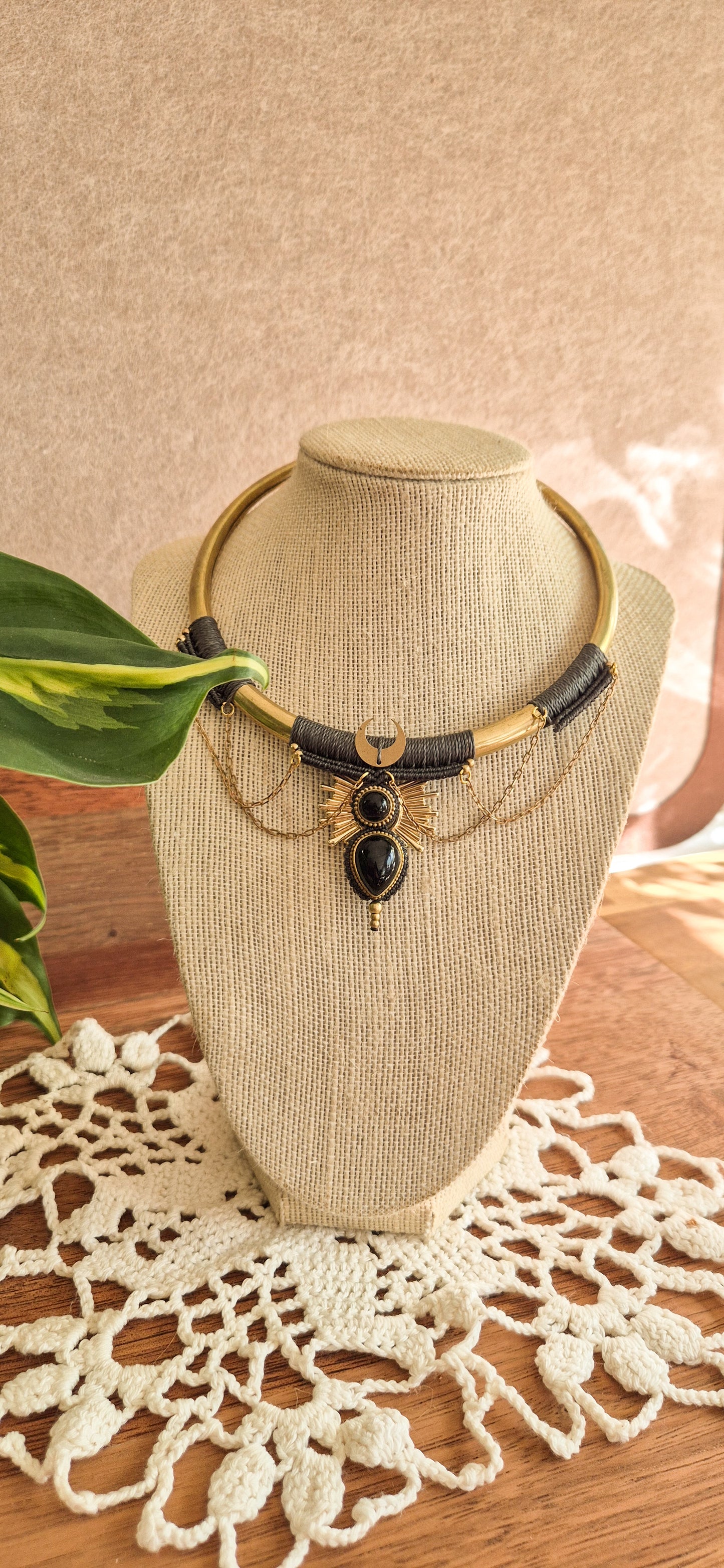 Thetis – Customisable Brass Torque Choker (Handmade Micro‑Macramé)