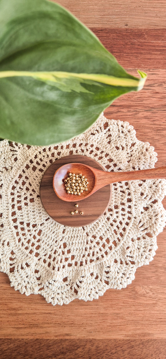 4mm Brass or Silver Beads – Jewellery Making Supplies (Macramé & Beading)