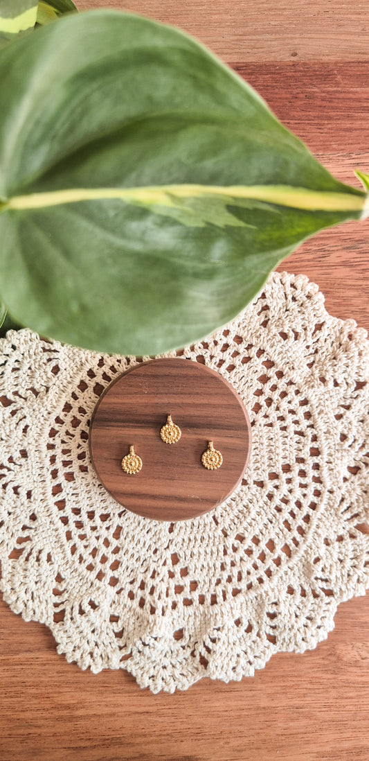 Lumi Charm - Small Round Brass Charms – Jewellery Making Supplies (Macramé & Beading)