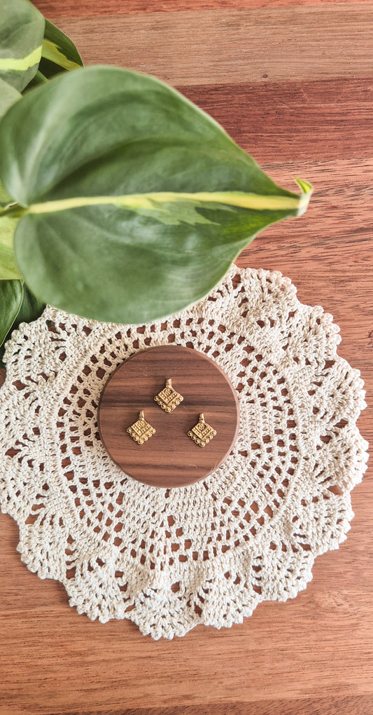Zera Charm - Raw Brass Charms – Jewellery Making Supplies (Macramé & Beading)