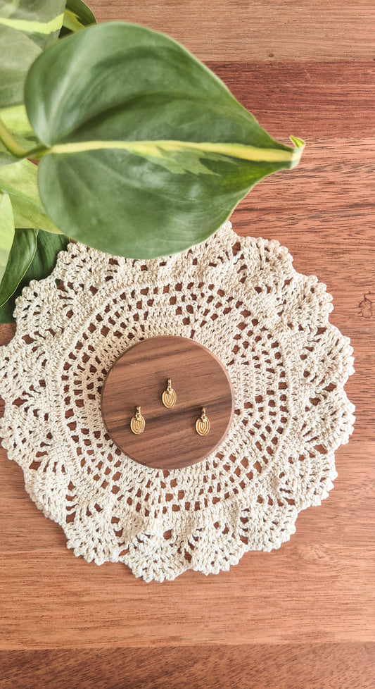 Sora Charm - Oval‑Shaped Raw Brass Charms – Jewellery Making Supplies (Macramé & Beading)