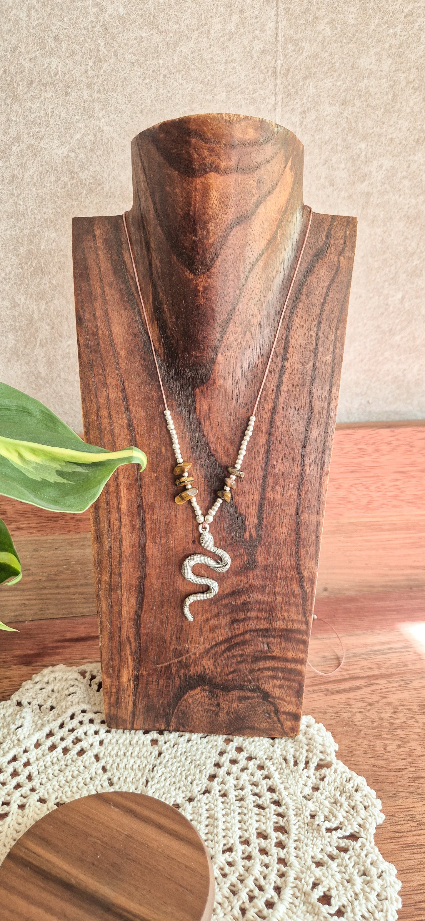 Elara – Customisable Micro‑Macramé Pendant (Handmade in Australia)