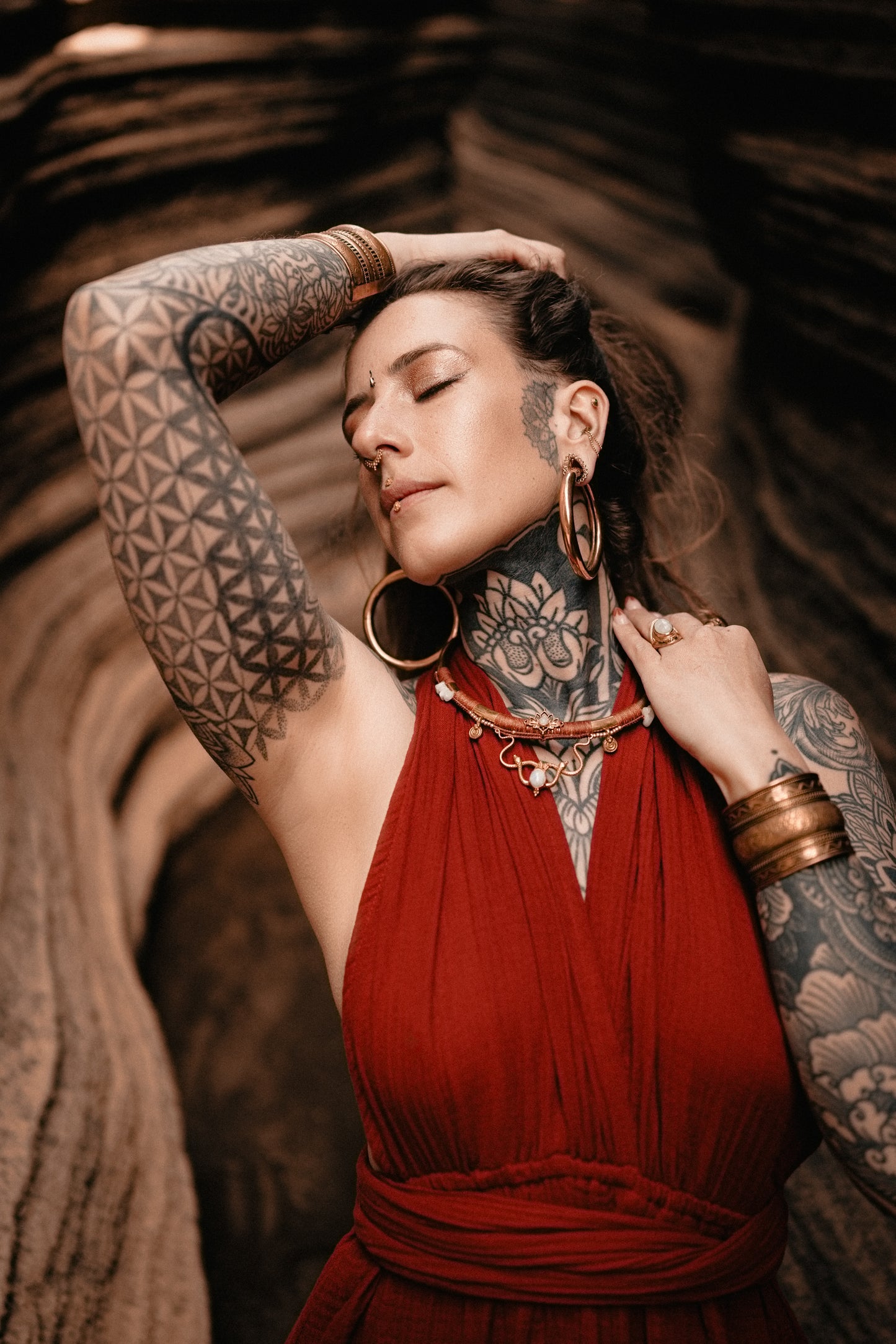 Aphrodite – Customisable Brass Torque Choker (Handmade Micro‑Macramé)