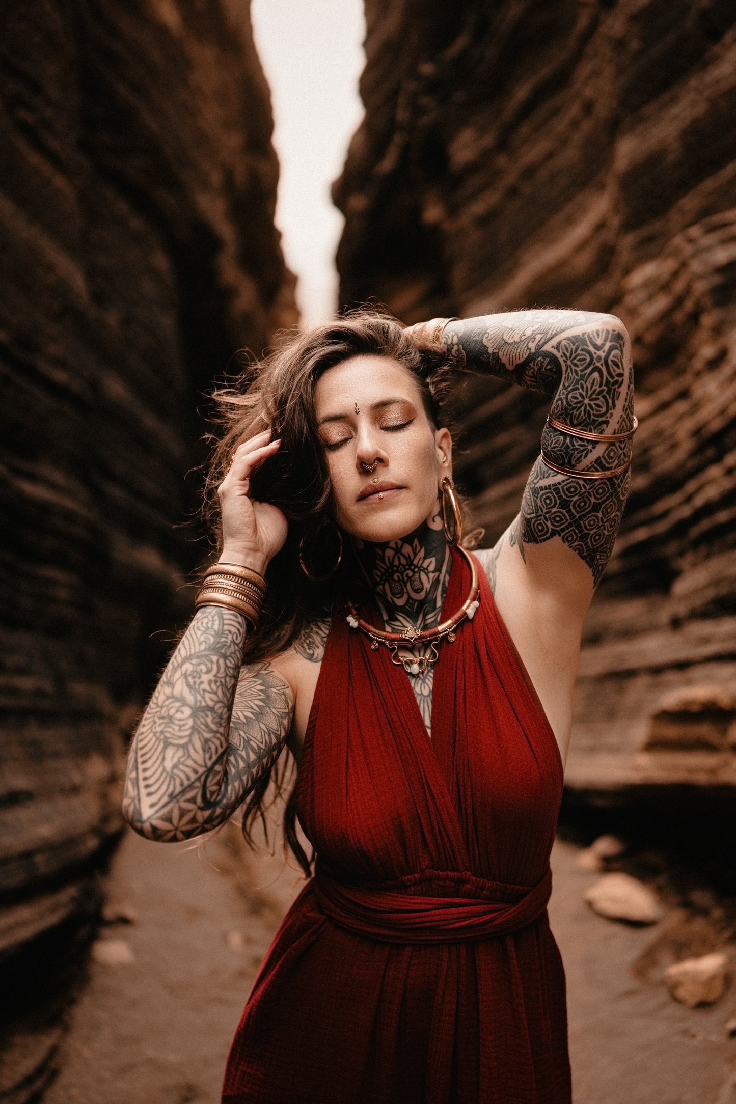 Aphrodite – Customisable Brass Torque Choker (Handmade Micro‑Macramé)