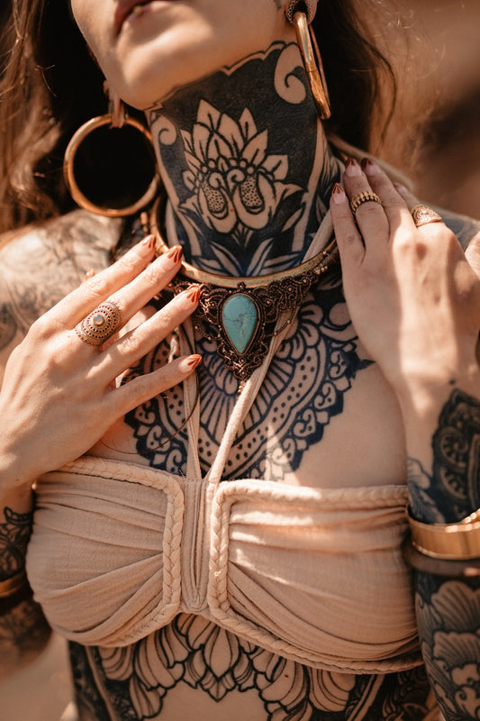 Skye – Turquoise Brass Torque Choker (Handmade Micro‑Macramé)