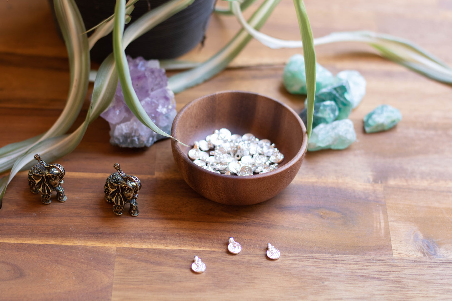 Round raw brass charms